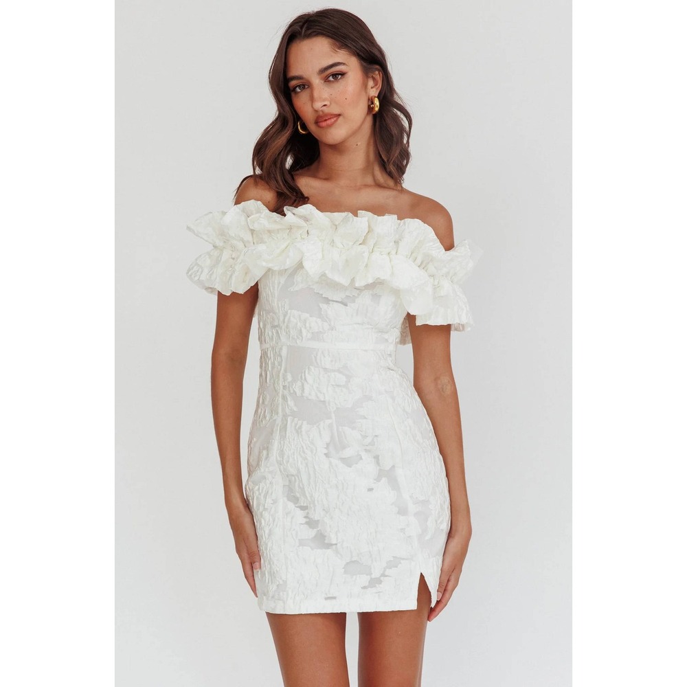 Selfie Leslie Memoire Off-Shoulder White Mini M Dress NEW Ruffle Jacquard Bridal